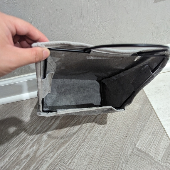 Metal and fabric hanging storage - Picture 2 of 2